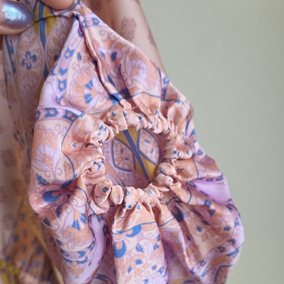 ARULA Pink and Purple Patterned Midi Dress - Picture 12 of 12